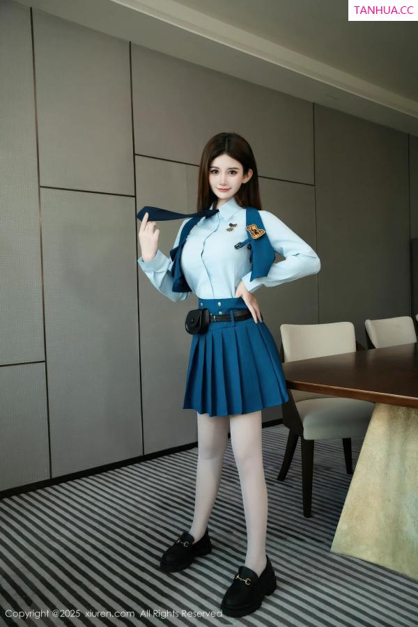   [XiuRen]高清写真图 2025.12.23 No.11141 苏甜橙子 JK制服第7张图片